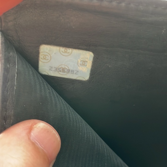 Chanel Black Caviar Bifold wallet - Picture 6 of 8